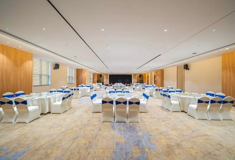 Hotelli Holiday Inn Express Nanning Jiangnan, An Ihg