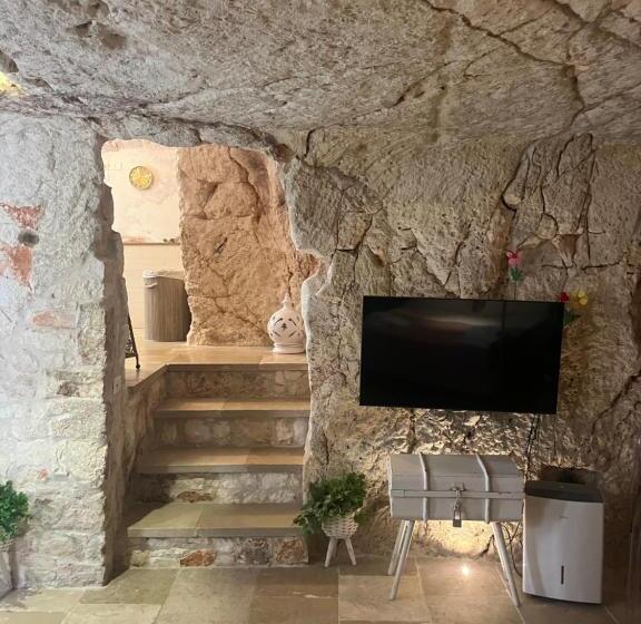 Bed and Breakfast Grotta Carlotta