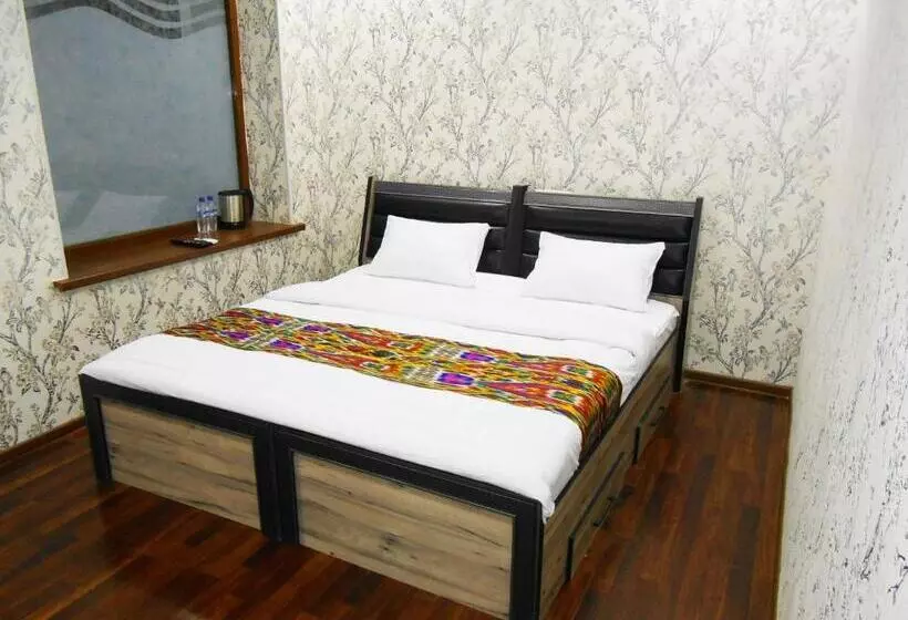 ペンション Colibri Traditional Guest House