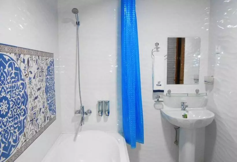 ペンション Colibri Traditional Guest House