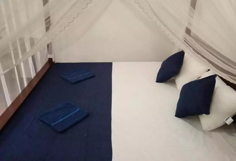 Hotelli Bakery Family Guest House