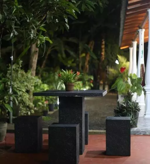 Hotelli Bakery Family Guest House