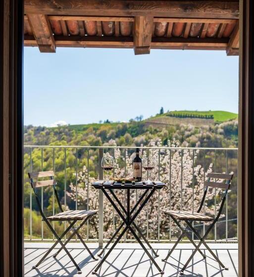 فندق Cascina Pajanòt