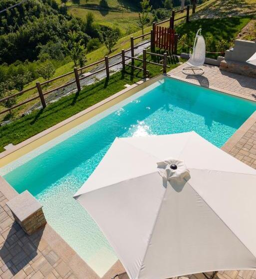 فندق Cascina Pajanòt