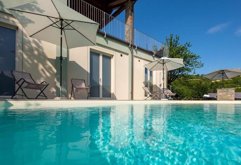 فندق Cascina Pajanòt