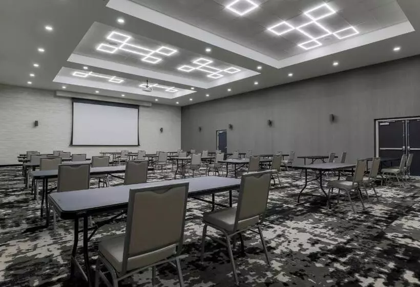 ホテル Four Points By Sheraton Amarillo Central