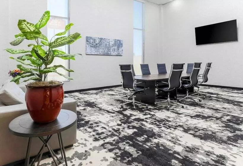 ホテル Four Points By Sheraton Amarillo Central