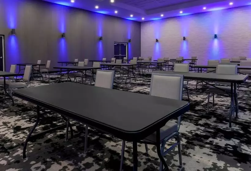 ホテル Four Points By Sheraton Amarillo Central