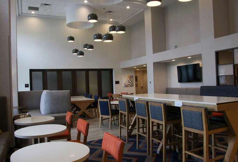 בית מלון כפרי Hampton Inn & Suites Olean