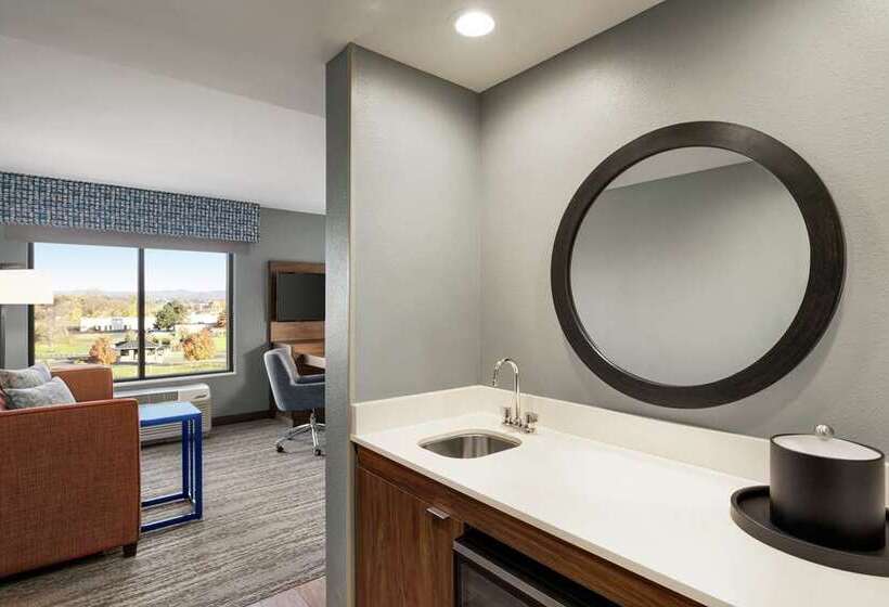 בית מלון כפרי Hampton Inn & Suites Olean