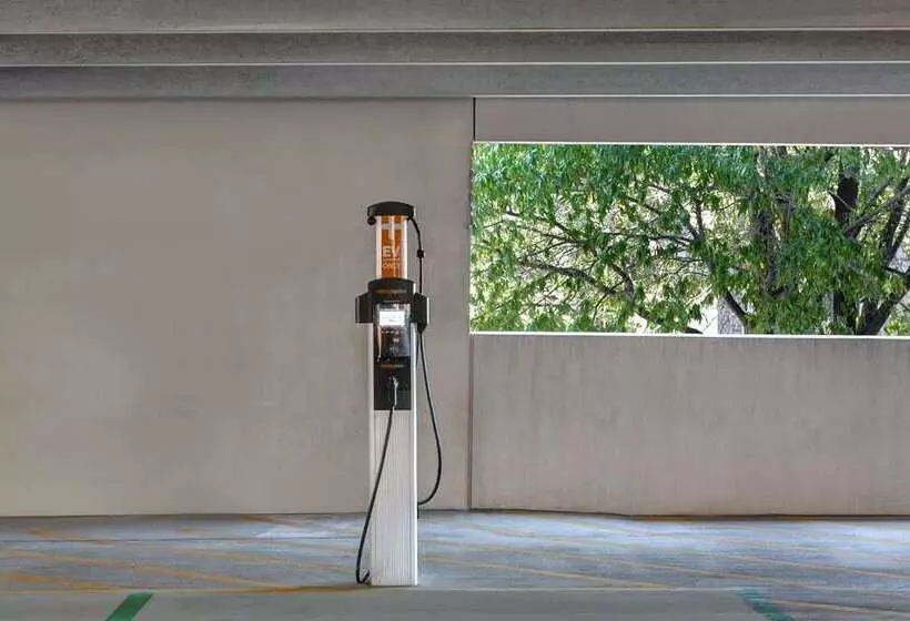 ホテル Home2 Suites By Hilton Anderson Downtown