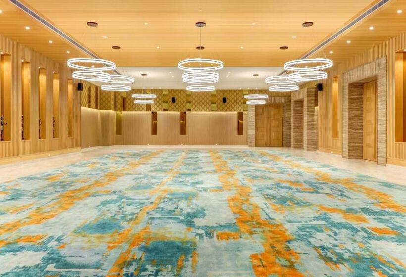 Hotel Lemon Tree Premier Bhubaneswar