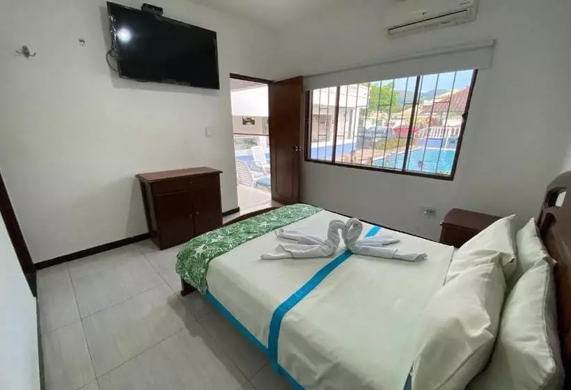 ホテル Maratea Melgar