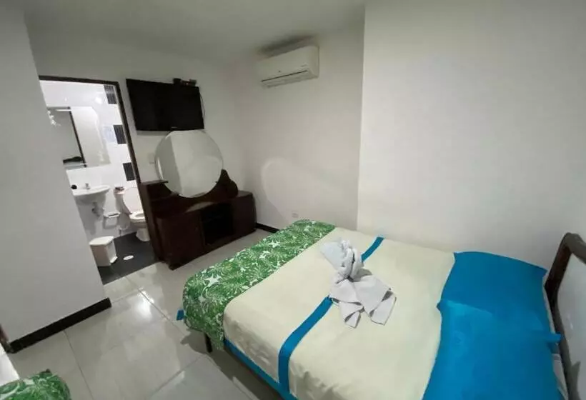 ホテル Maratea Melgar