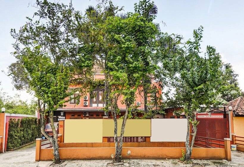 هتل Oyo 90415 Havana Orange Guest House