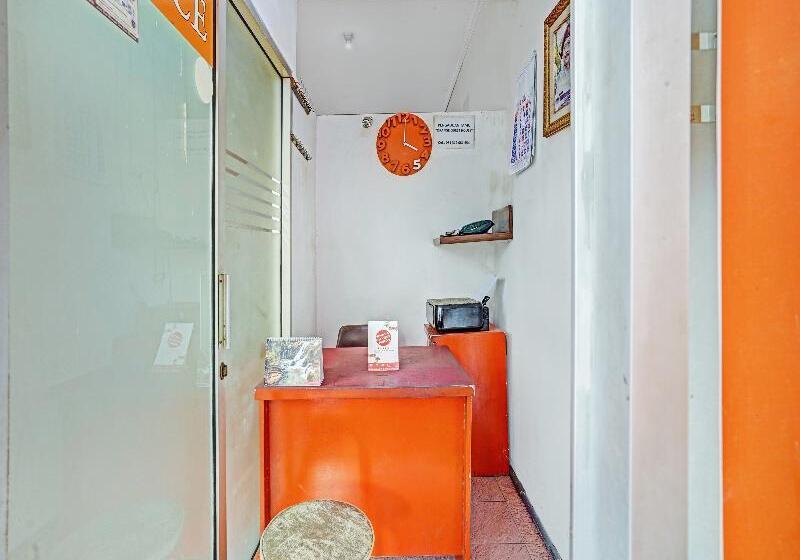 هتل Oyo 90415 Havana Orange Guest House