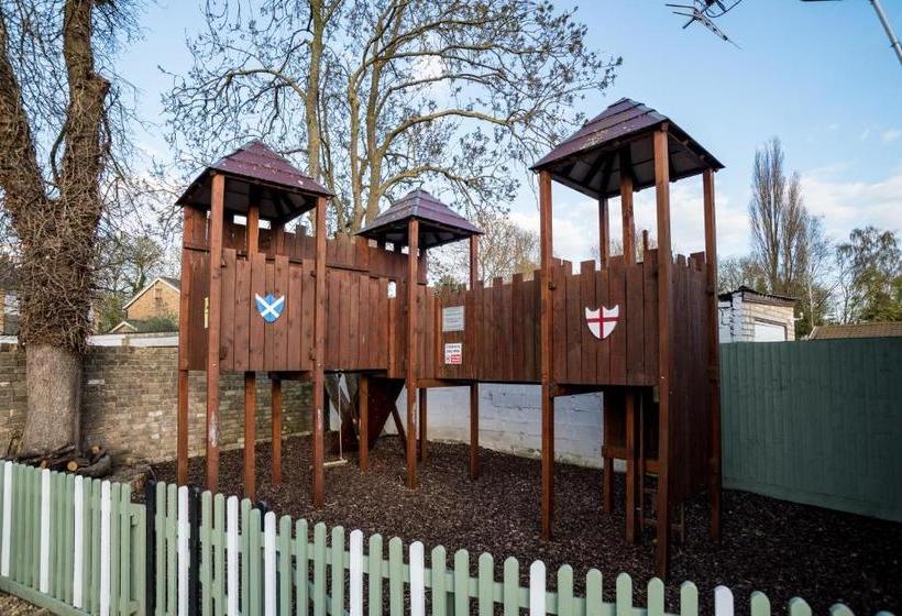 ホテル The Brewers Inn