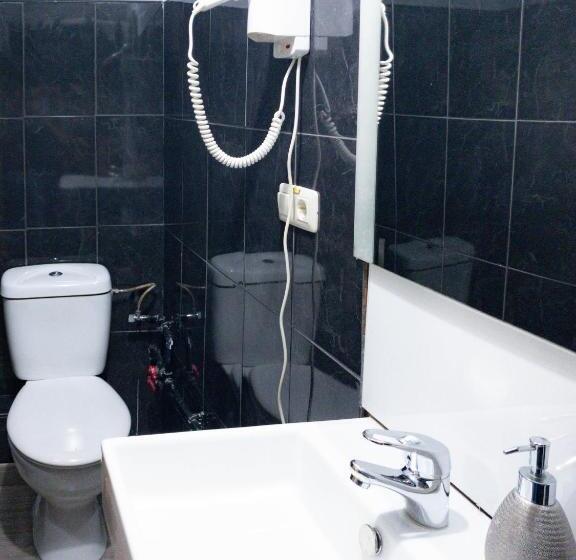 پانسیون Hostal Andrea