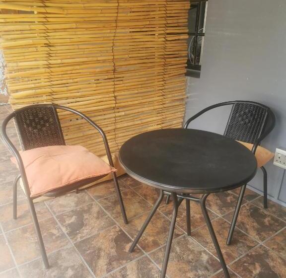 بنسيون Karoozin Village