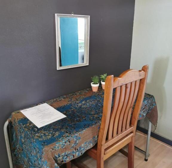 بنسيون Karoozin Village