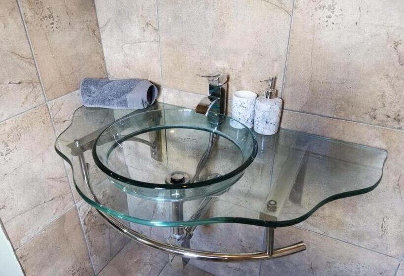 بنسيون Karoozin Village