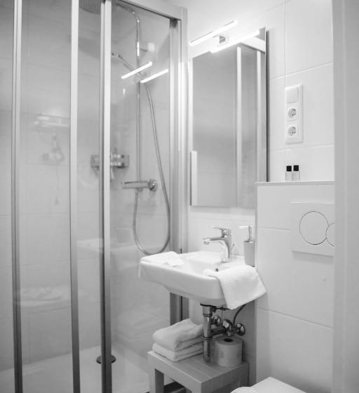 بنسيون Nefer, Haus