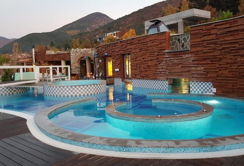 The Five Elements Hotel And Spa