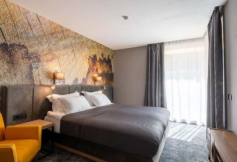 The Five Elements Hotel And Spa