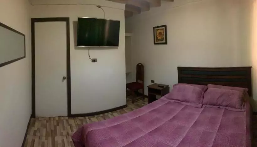 ペンション Hostal Don Jose