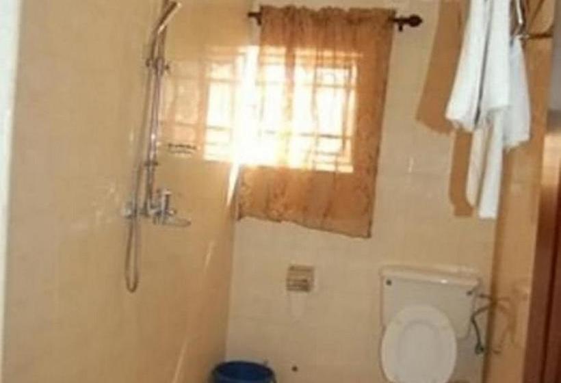 پانسیون Geneza Executive