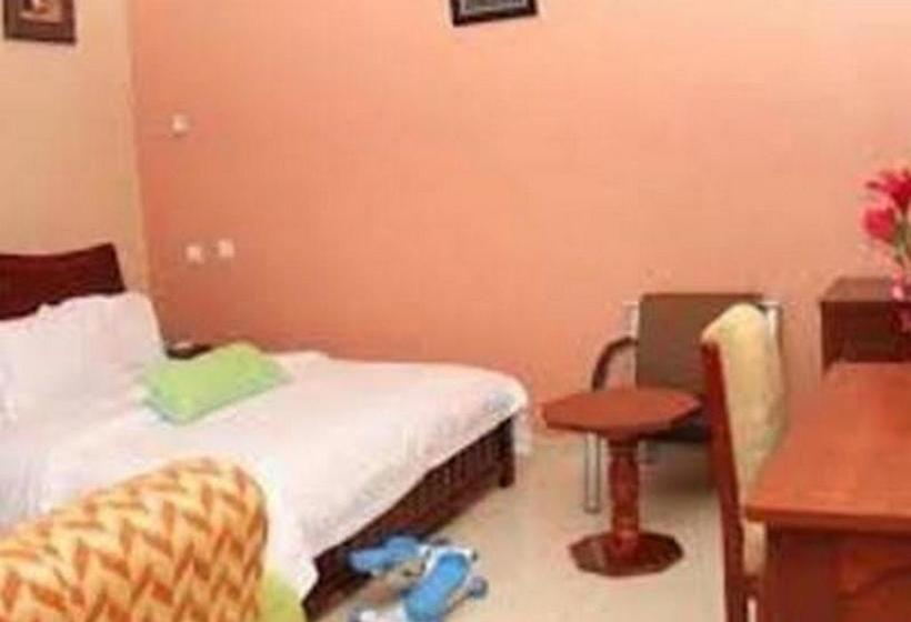 پانسیون Geneza Executive