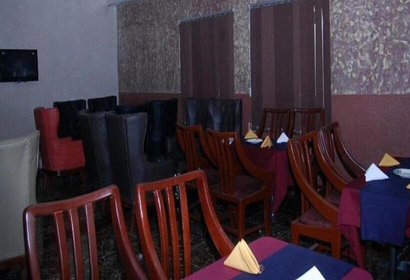 پانسیون Room In Lodge Royal Park Hotel Suite Asaba