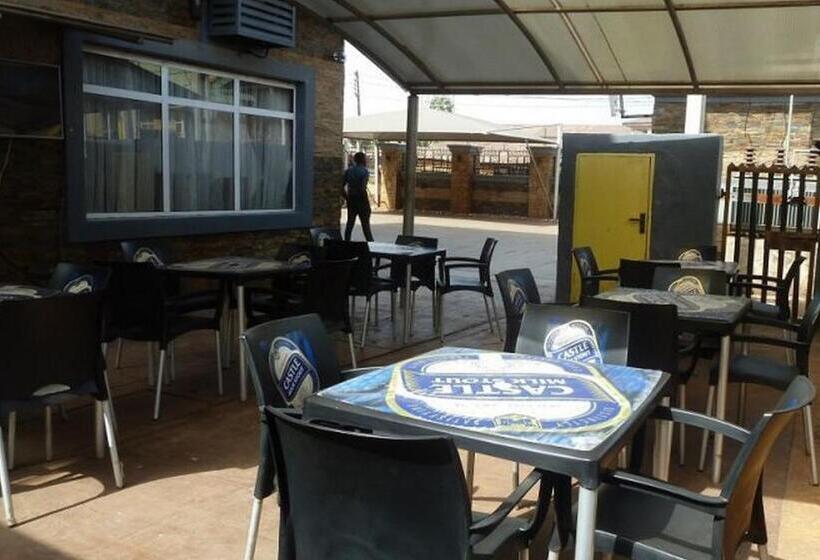 پانسیون Room In Lodge Wise Penny Suites And Spa