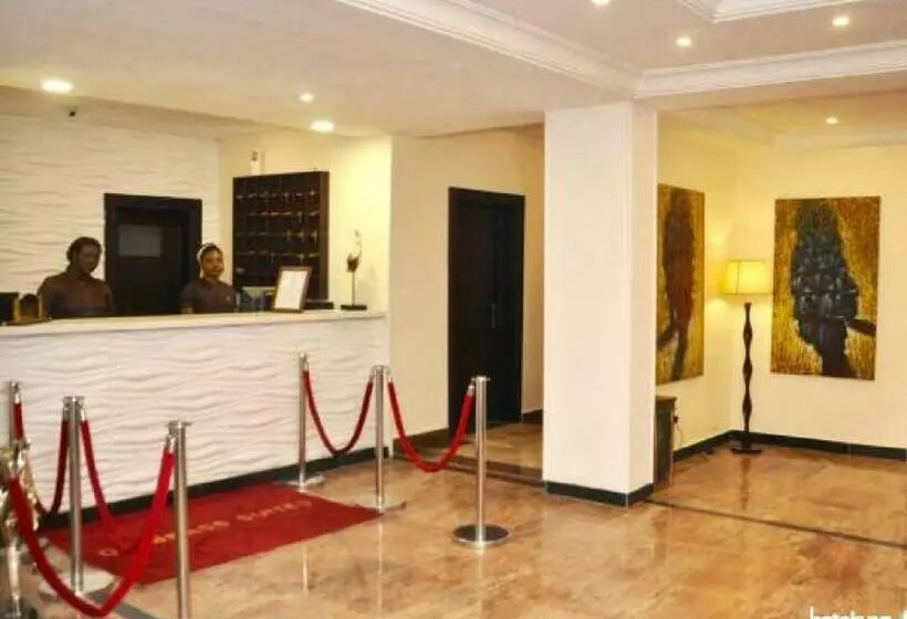 پانسیون Room In Lodge   De Brass Suites