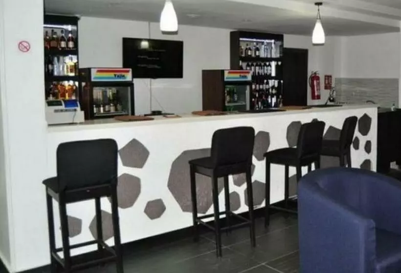 پانسیون Room In Lodge   De Brass Suites