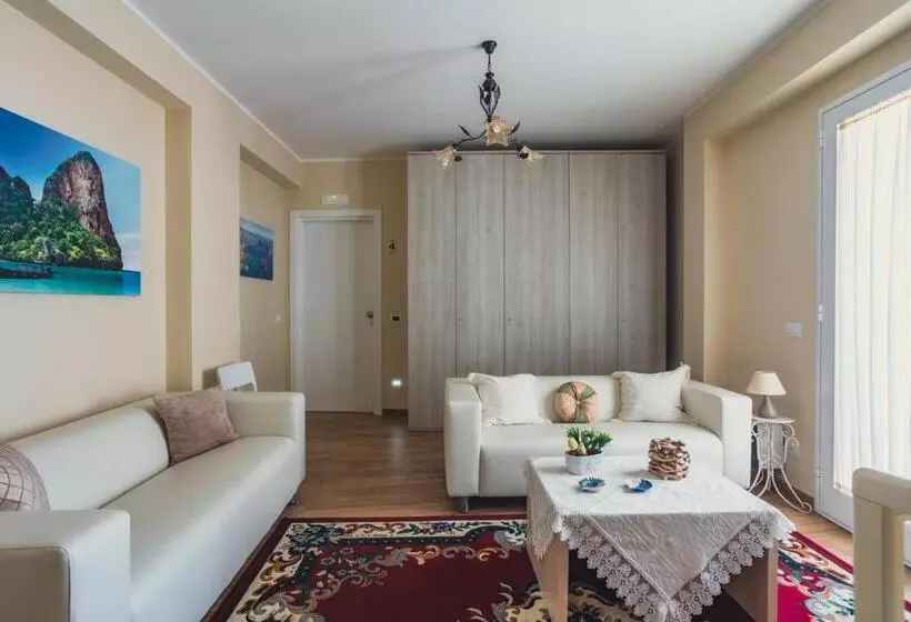 Aamiaismajoitus (B&B) Oasi Perla Del Mare Rooms