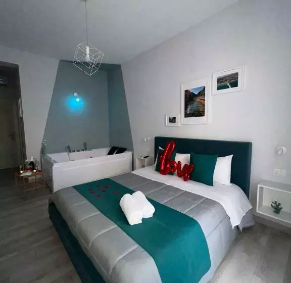 Bilateral B&b