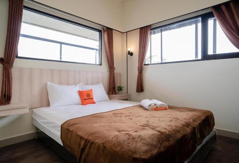 בית מלון כפרי Koolkost Syariah Near Jalan Pajajaran Bogor