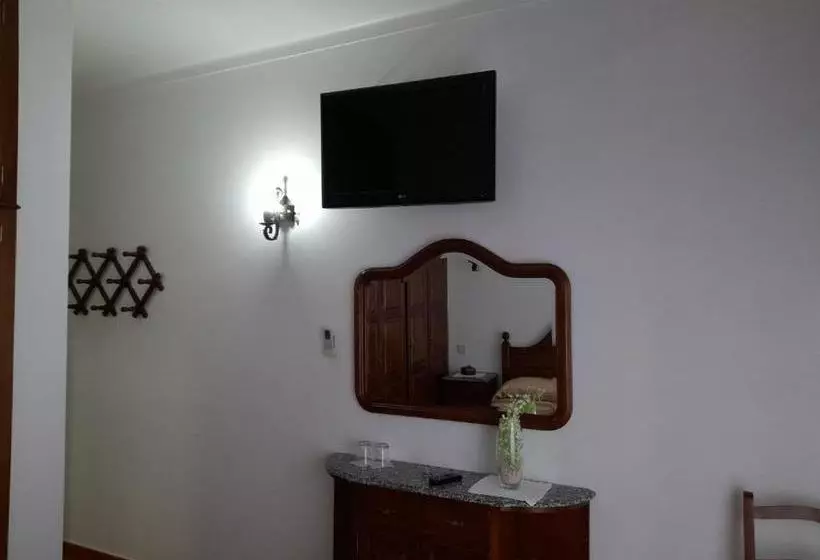 Majatalo Residencial Das Trinas 2