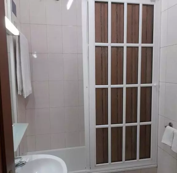 Majatalo Residencial Das Trinas 2