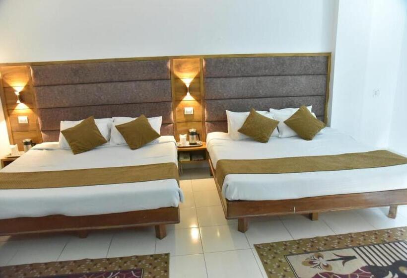 Hotel Atul Regency Katra