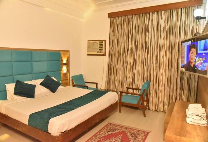 Hotel Atul Regency Katra