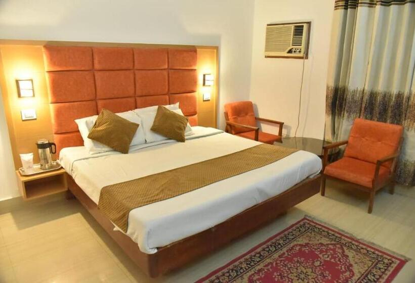 Hotel Atul Regency Katra