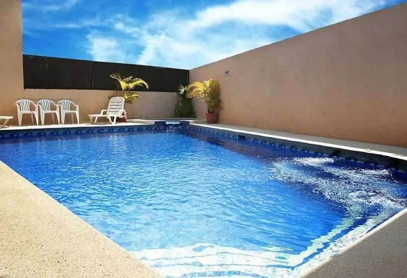 Hotelli Blue Palm