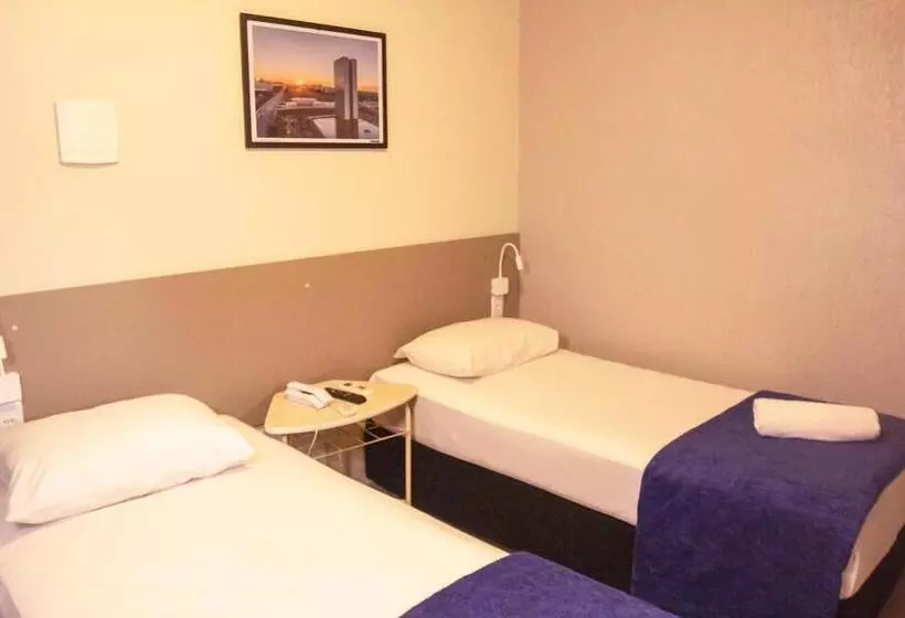 Hotelli Montana Aeroporto