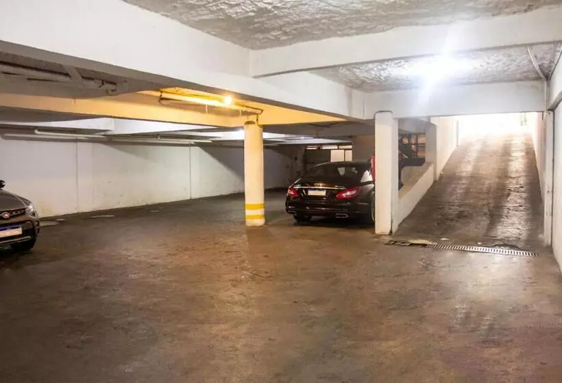 Hotelli Montana Aeroporto