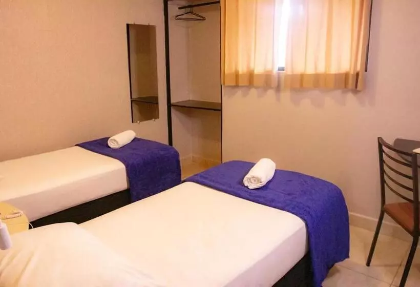 Hotelli Montana Aeroporto