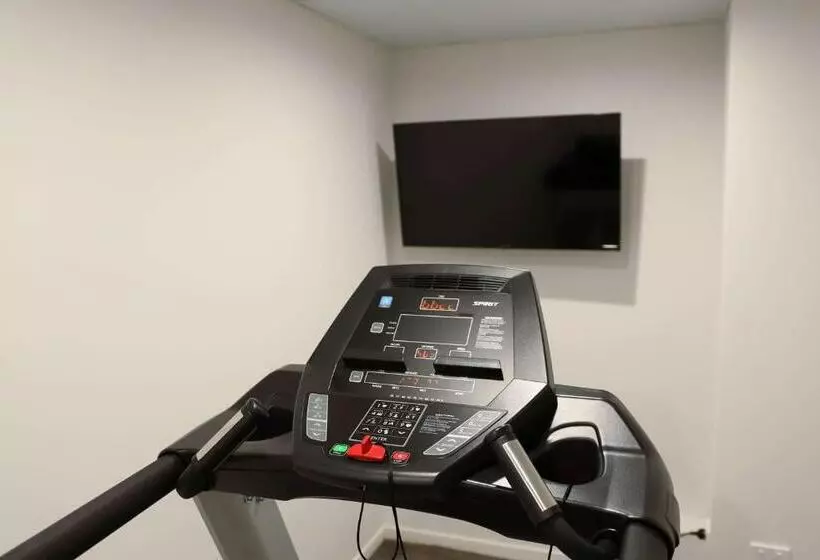 هتل Ramada By Wyndham Wellington Taranaki Street