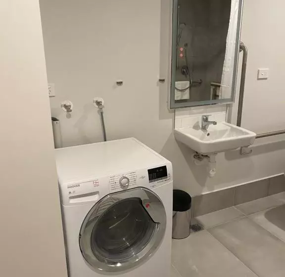هتل Ramada By Wyndham Wellington Taranaki Street
