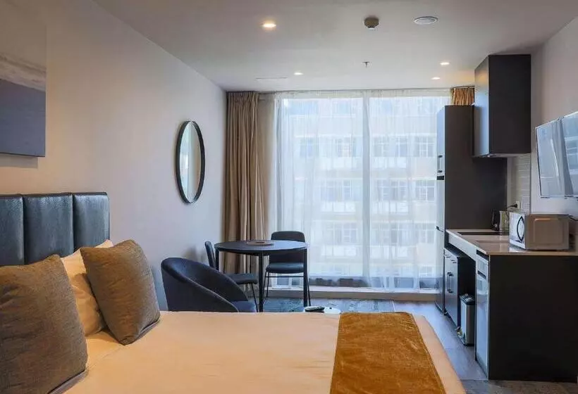 هتل Ramada By Wyndham Wellington Taranaki Street
